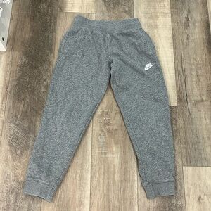 Girls Nike sweatpants